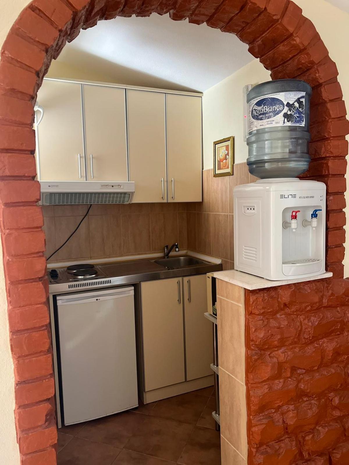 Apartments Moracanin Сутоморе Екстериор снимка