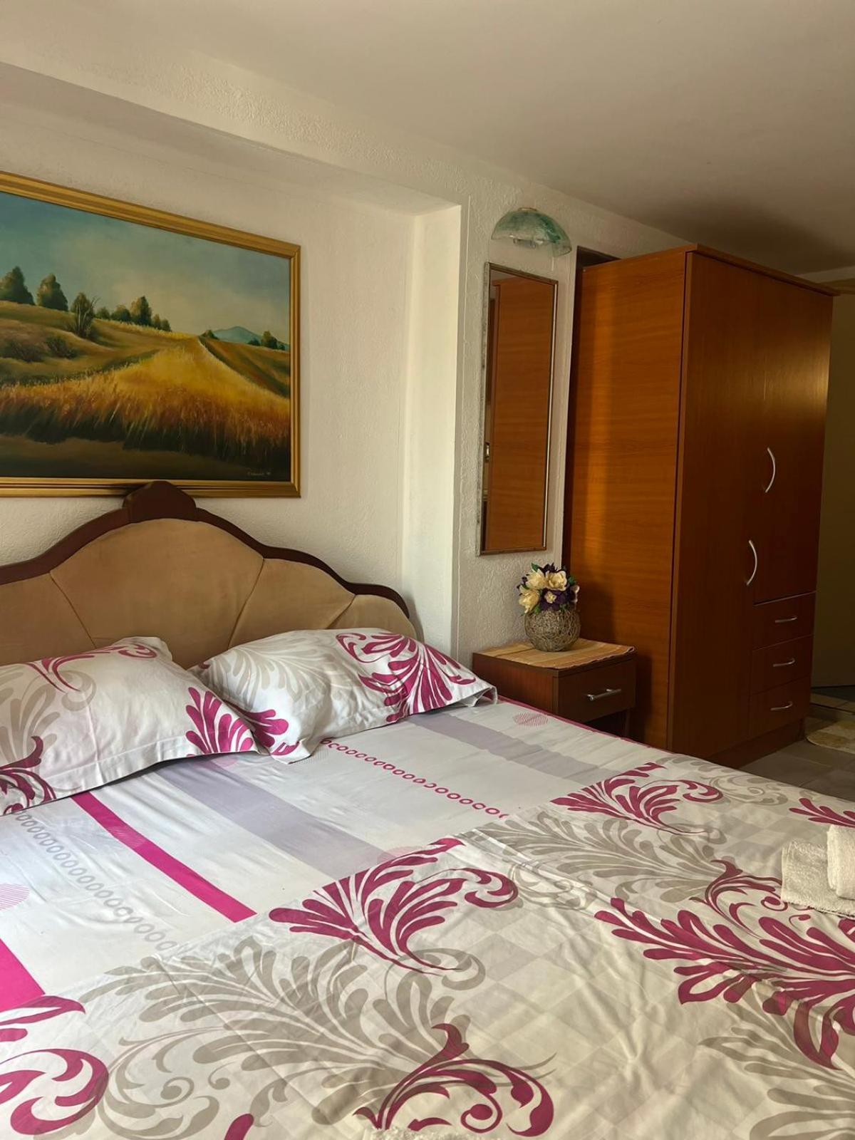 Apartments Moracanin Сутоморе Екстериор снимка