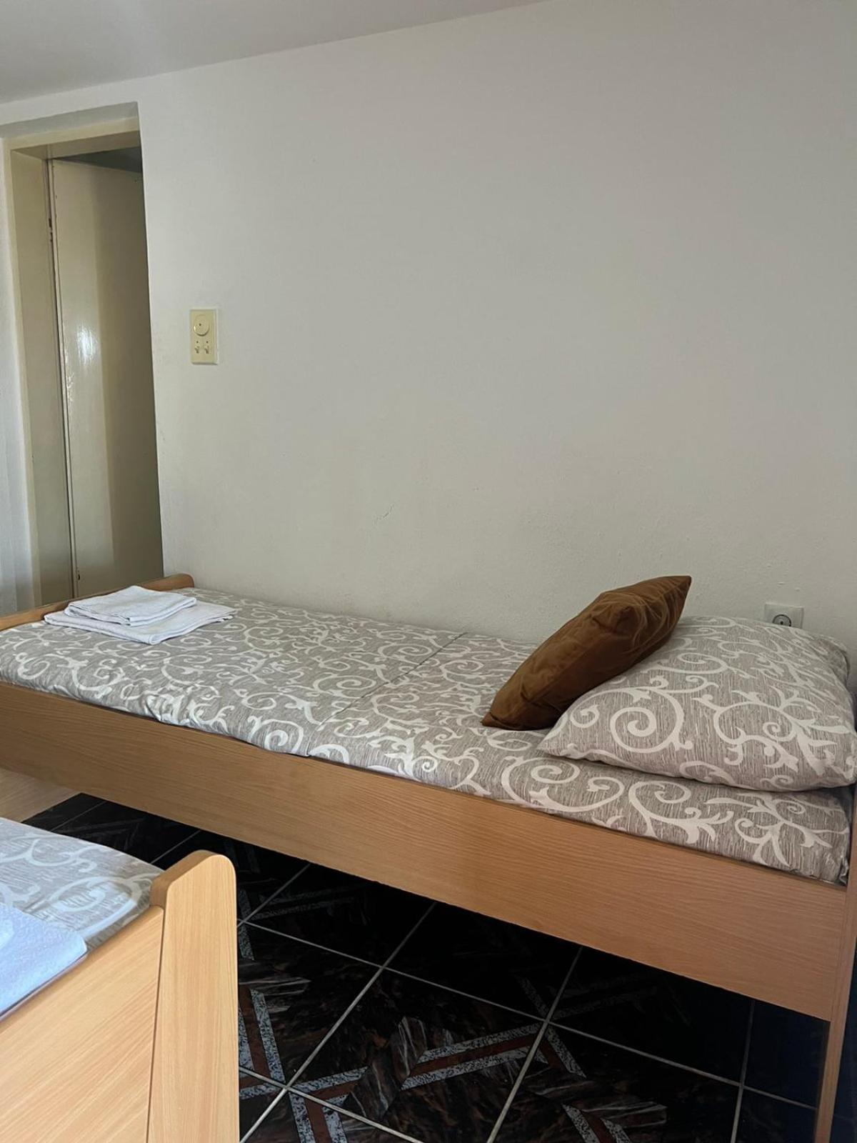 Apartments Moracanin Сутоморе Екстериор снимка