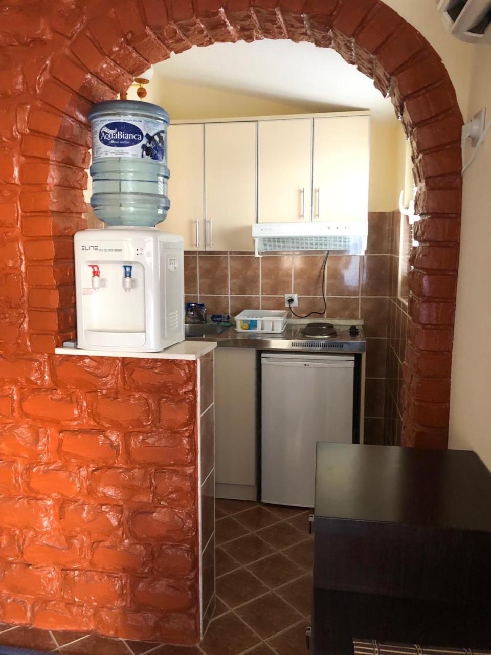 Apartments Moracanin Сутоморе Екстериор снимка