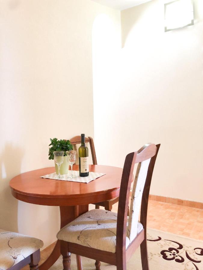 Apartments Moracanin Сутоморе Екстериор снимка